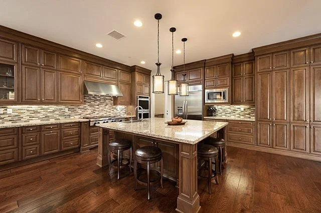 🏡N E W
L I S T I N G • 21 Hollyhock, Lake Forest, CA
• 6BD/5BA
• 3,939 SqFt
• Built in 2015
• No Mello Roos
• Rare floorplan with 500+Sqft of additional living space
• OPEN 9/21 from 1-4PM 💡
• See link in bio 👆🏼
#lakeforest #irvine #bakerranch #bakerranchlife #davarandco #kitchendesign