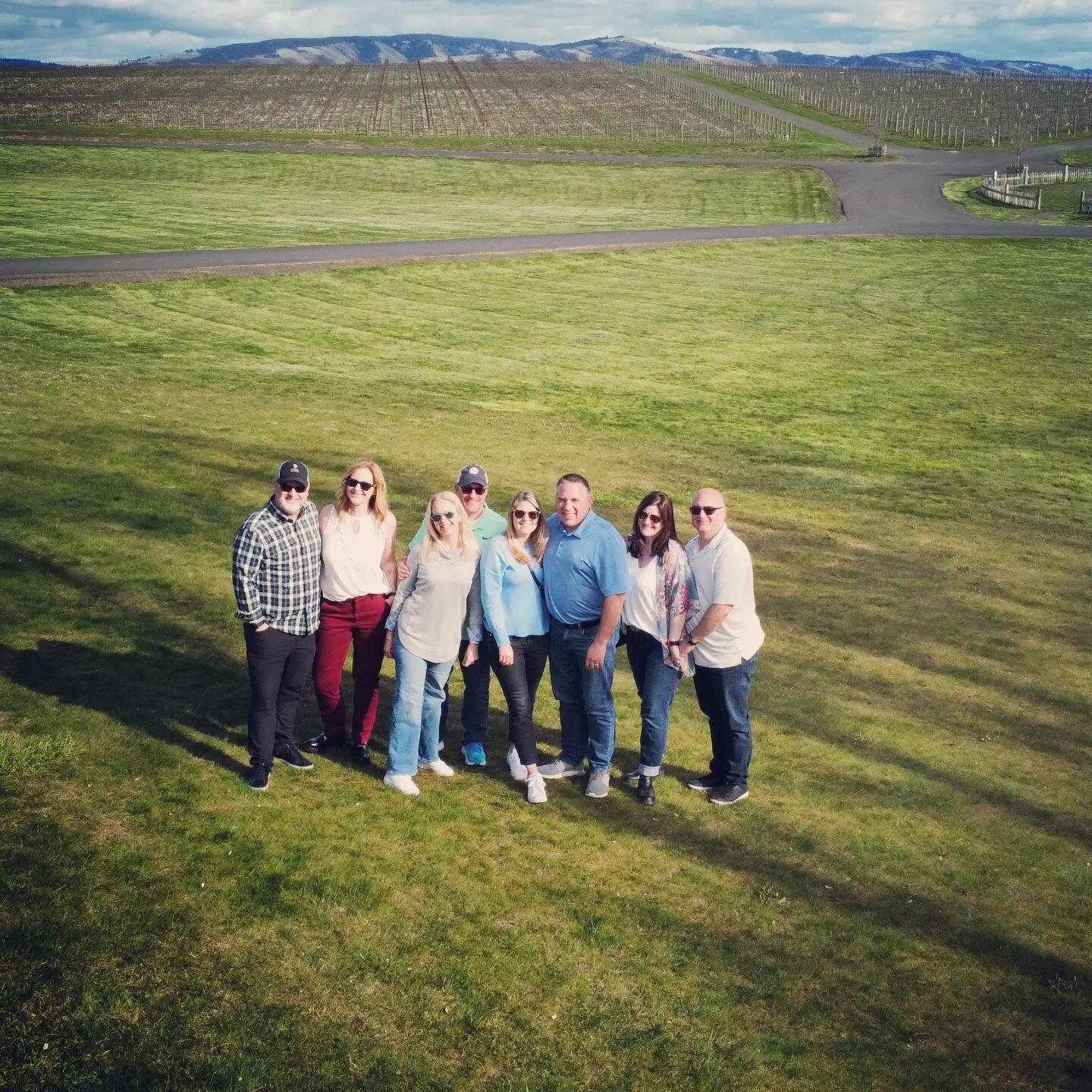 Finally feeling the heat of the sun and watching the vineyards come alive! This is prime Walla Walla weather! 

#winecountry 
#vineyardlife 
#wine
#winetasting
#wallawalla 
#teslawinerytours