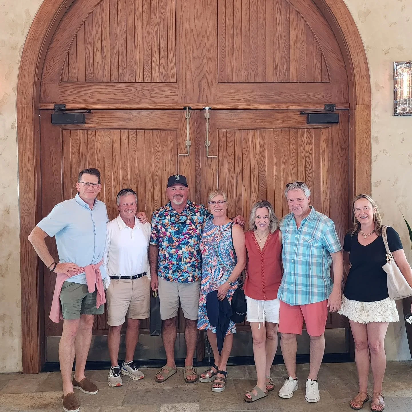 A beautiful Saturday to tour Walla Walla Valley wine country! Thank you to this fantastic group for joining us.

Book your own custom tour today. Check the link in our bio!

@figginswine #garrisoncreekcellars 
#wallawalla #wawine #pnwadventures #wine