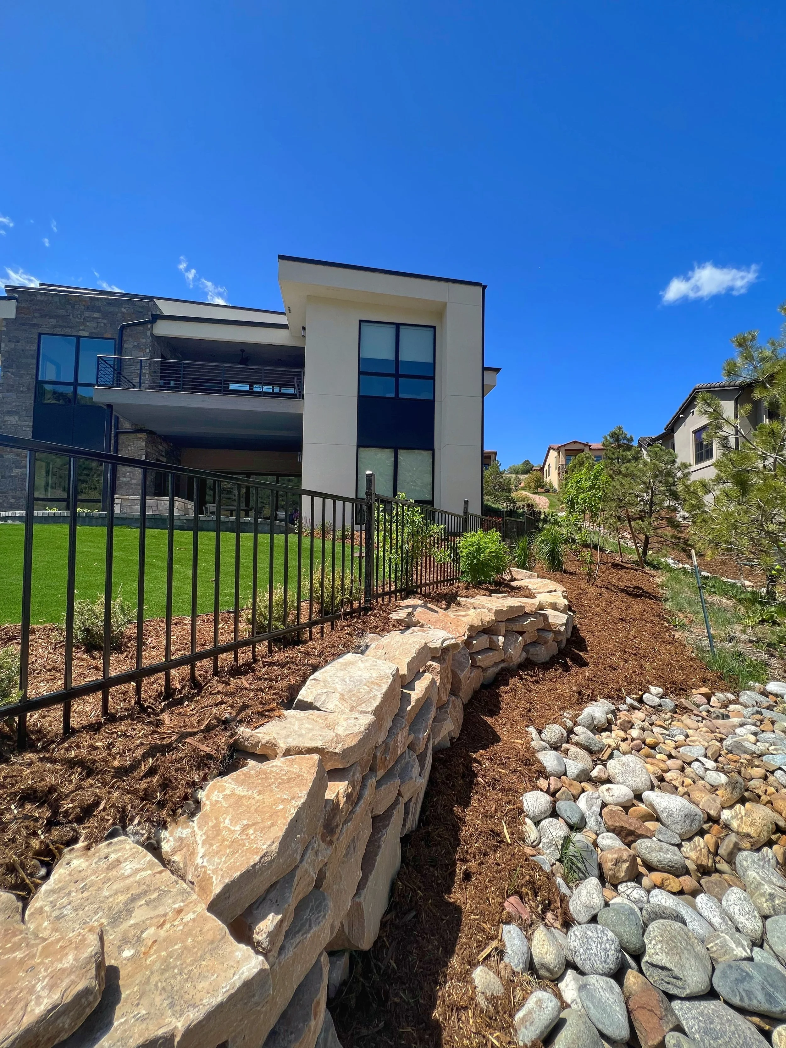 natural stone retaining wall 