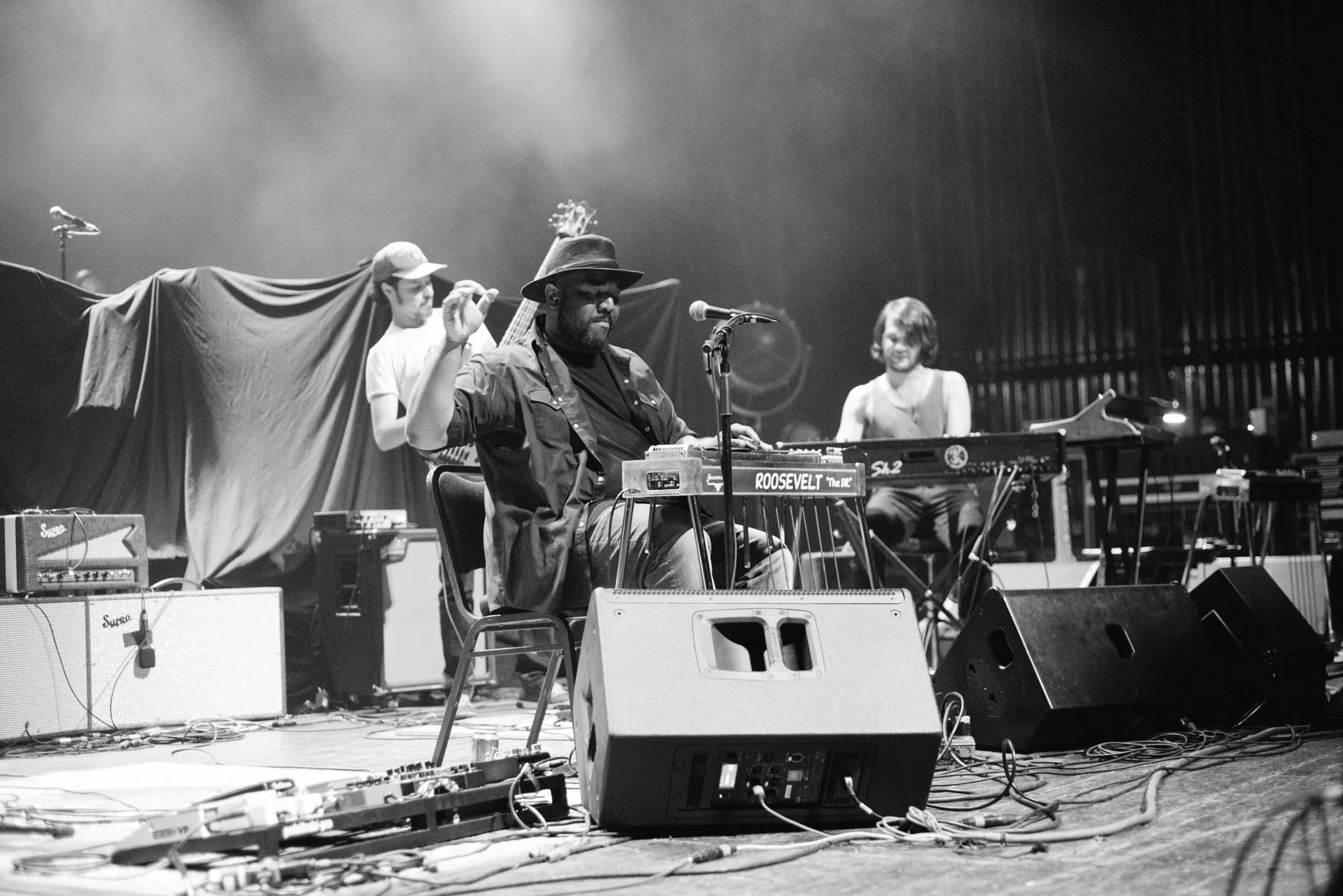 Photo Gallery The Revivalists — Honey Punch Mag