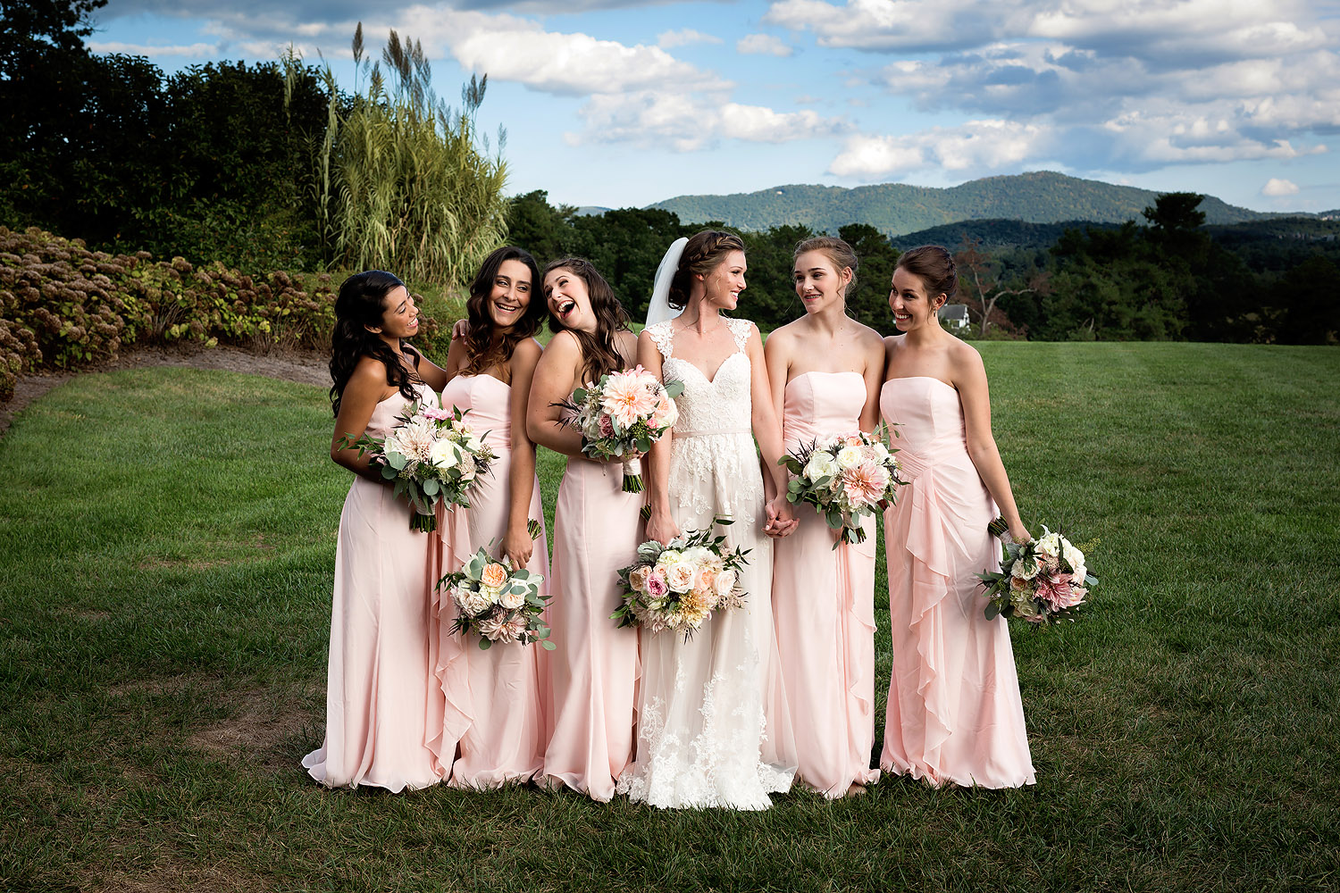 063bridesmaids-mountain.jpg