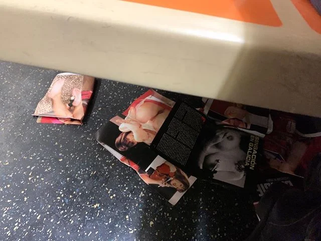 Is that a foot massager?

#nycsubway #subway #subwaycreatures
#americaca #roaddog #baddog #allkindsofwrong #brutusrules #jackrussell #mansbestfriend #poopshot #bekind