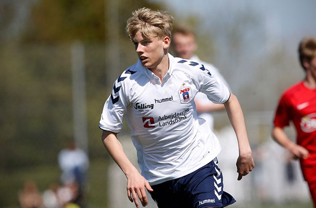Albert Grønbæk Erlykke Midfielder Aarhus GF 2001