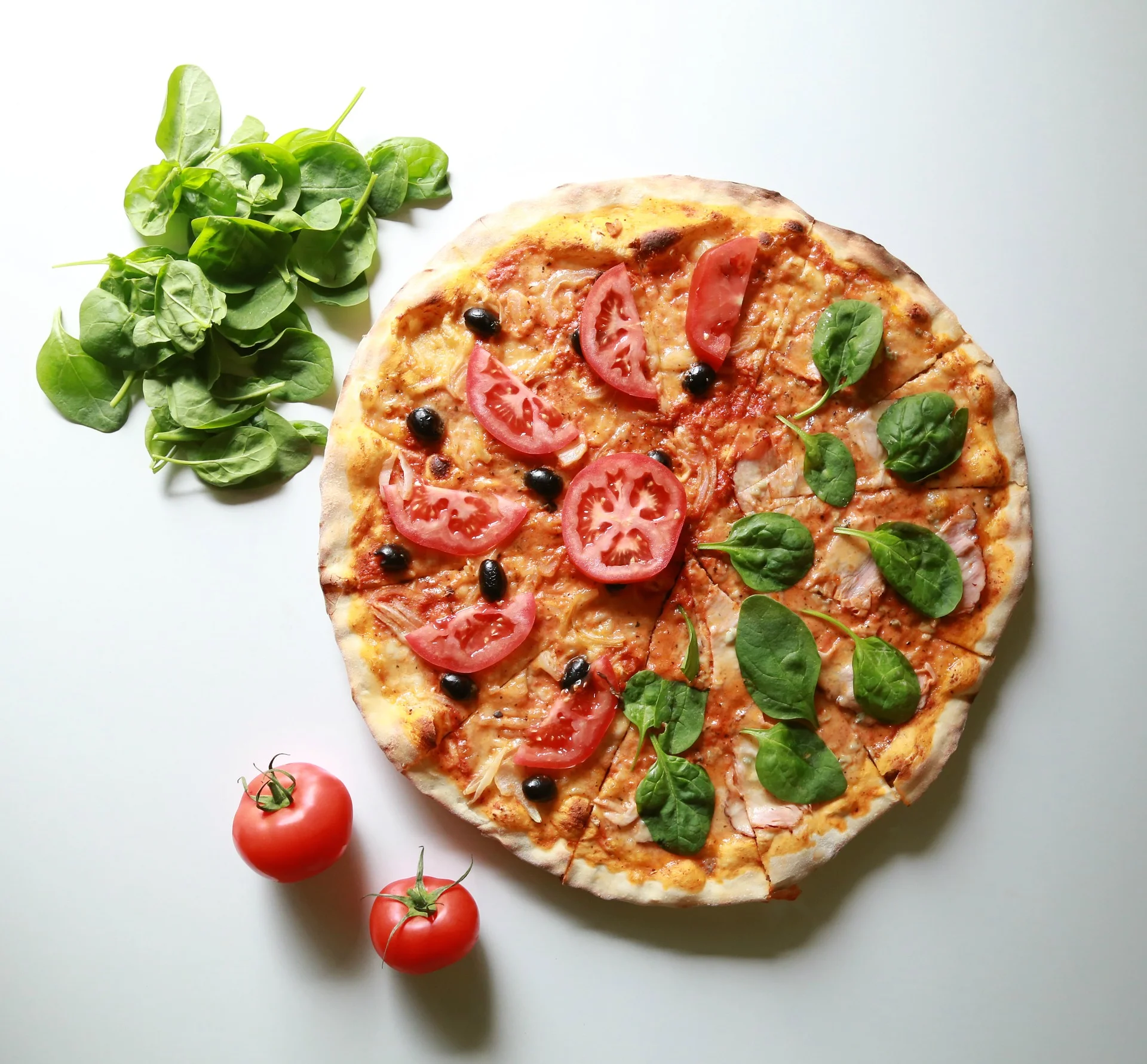 Homemade Healthy Pizza Recipe {FRESH Start style!}