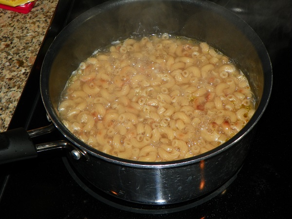 homemade-mac-n-cheese-pic-2.jpg