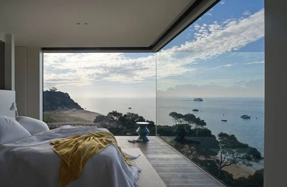 bedroom dreaming.jpg
