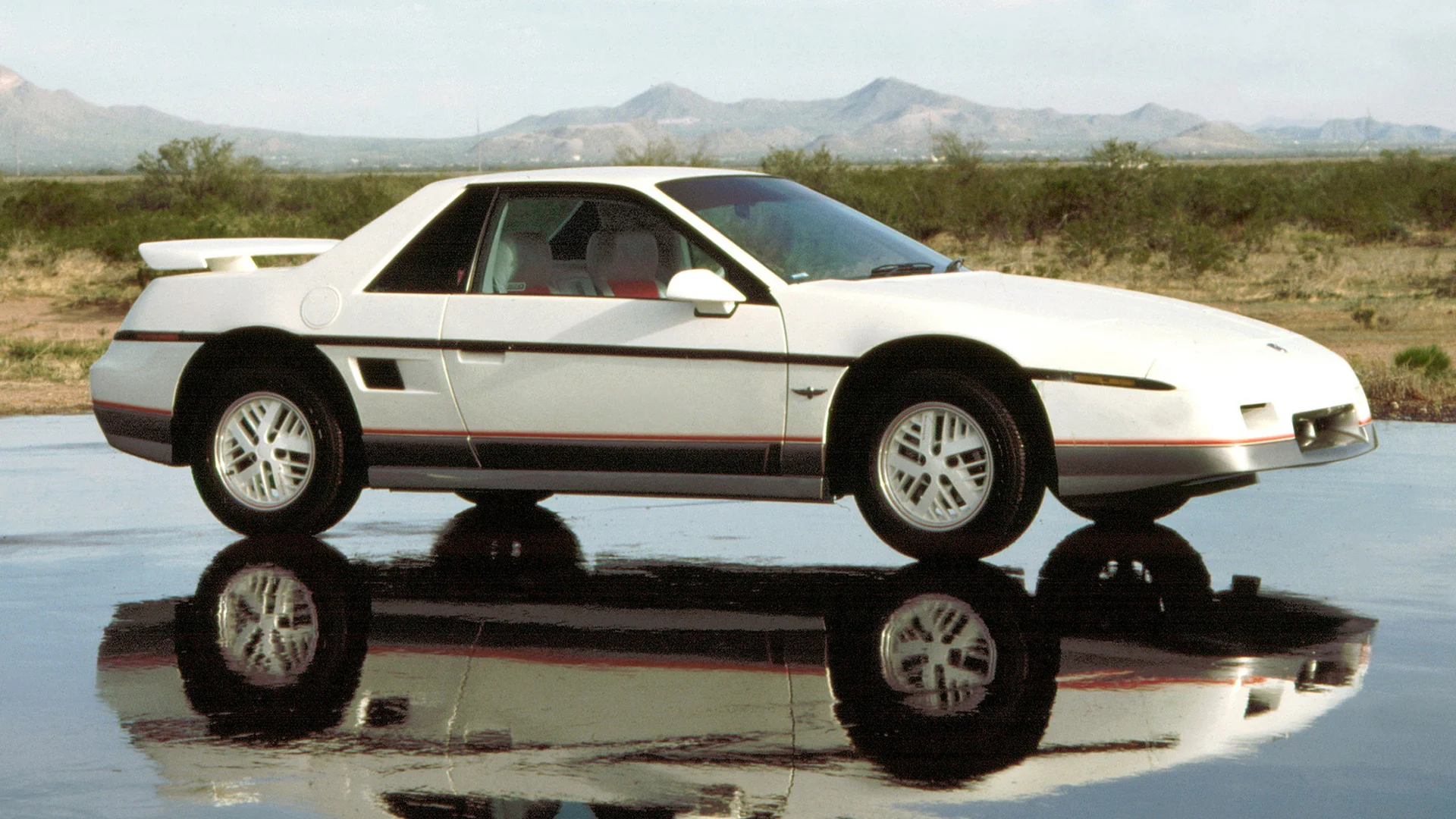 pontiac-fiero.jpg