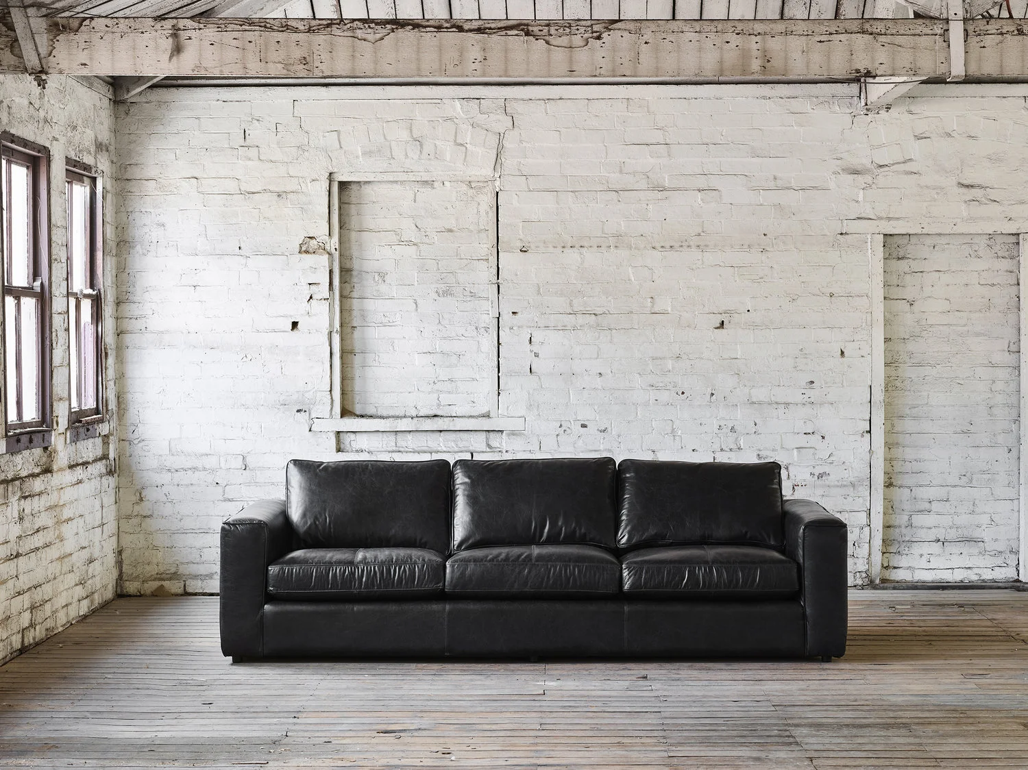 SOFAS AND OTTOMANS
