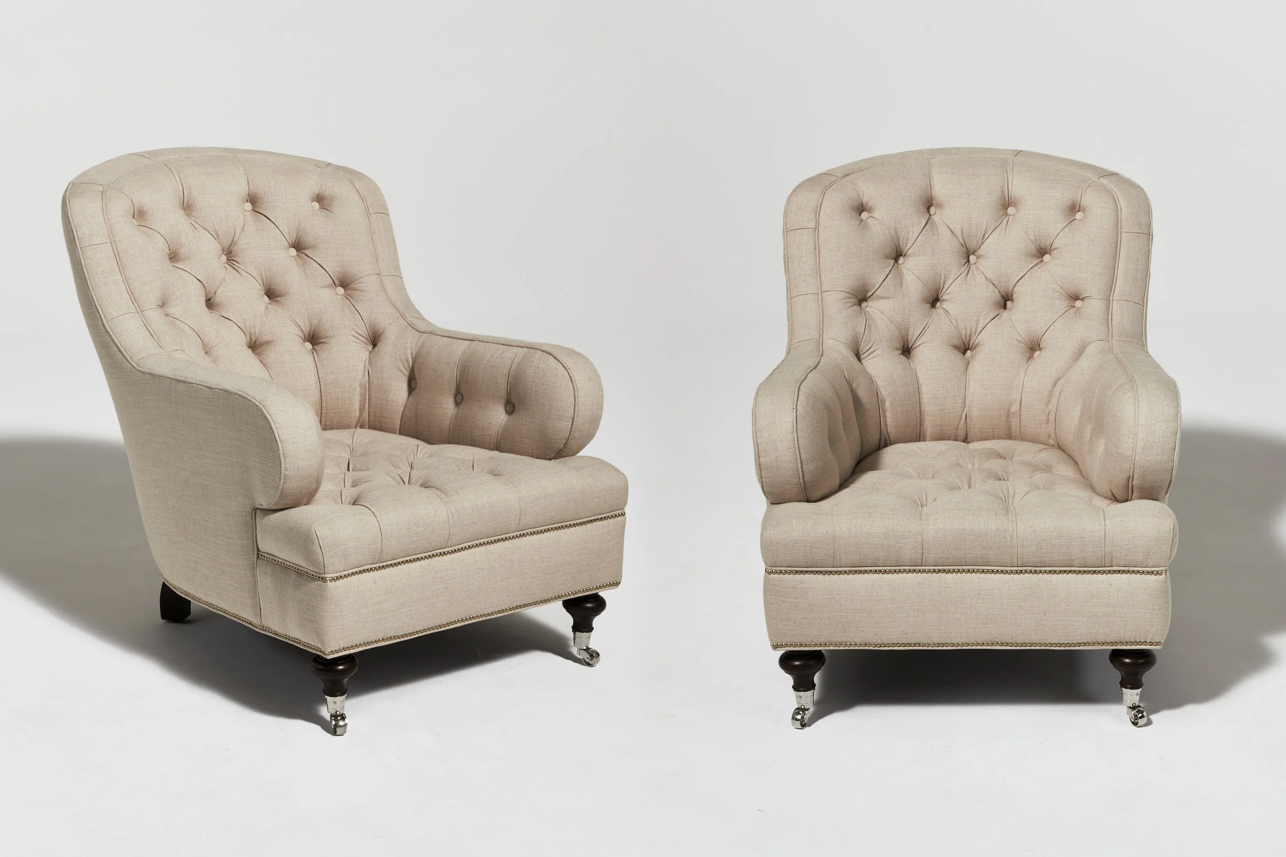 COSMO TUFTED EASY CHAIR