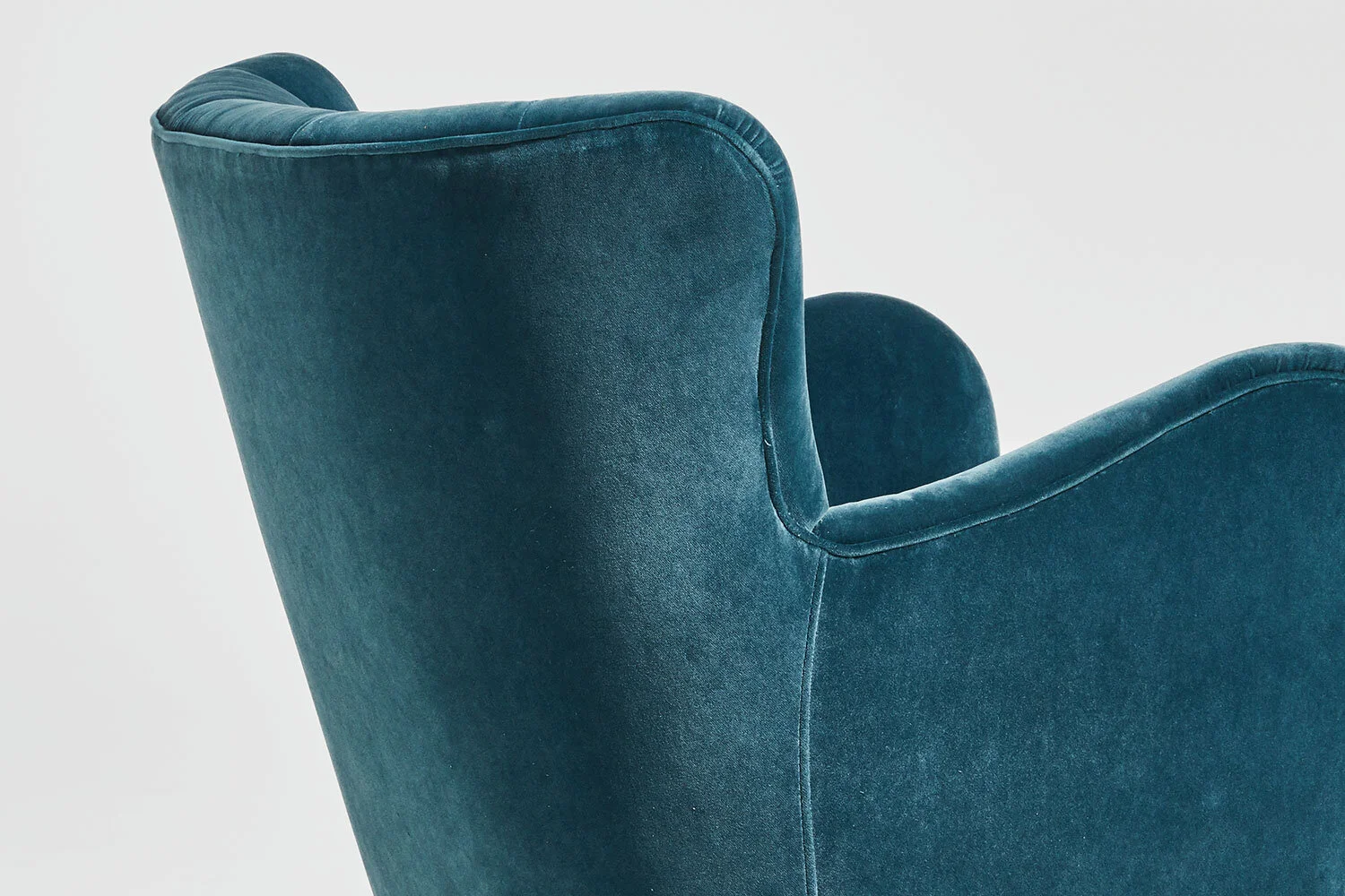 James-Stewart_Goldie-Armchair_05.jpg