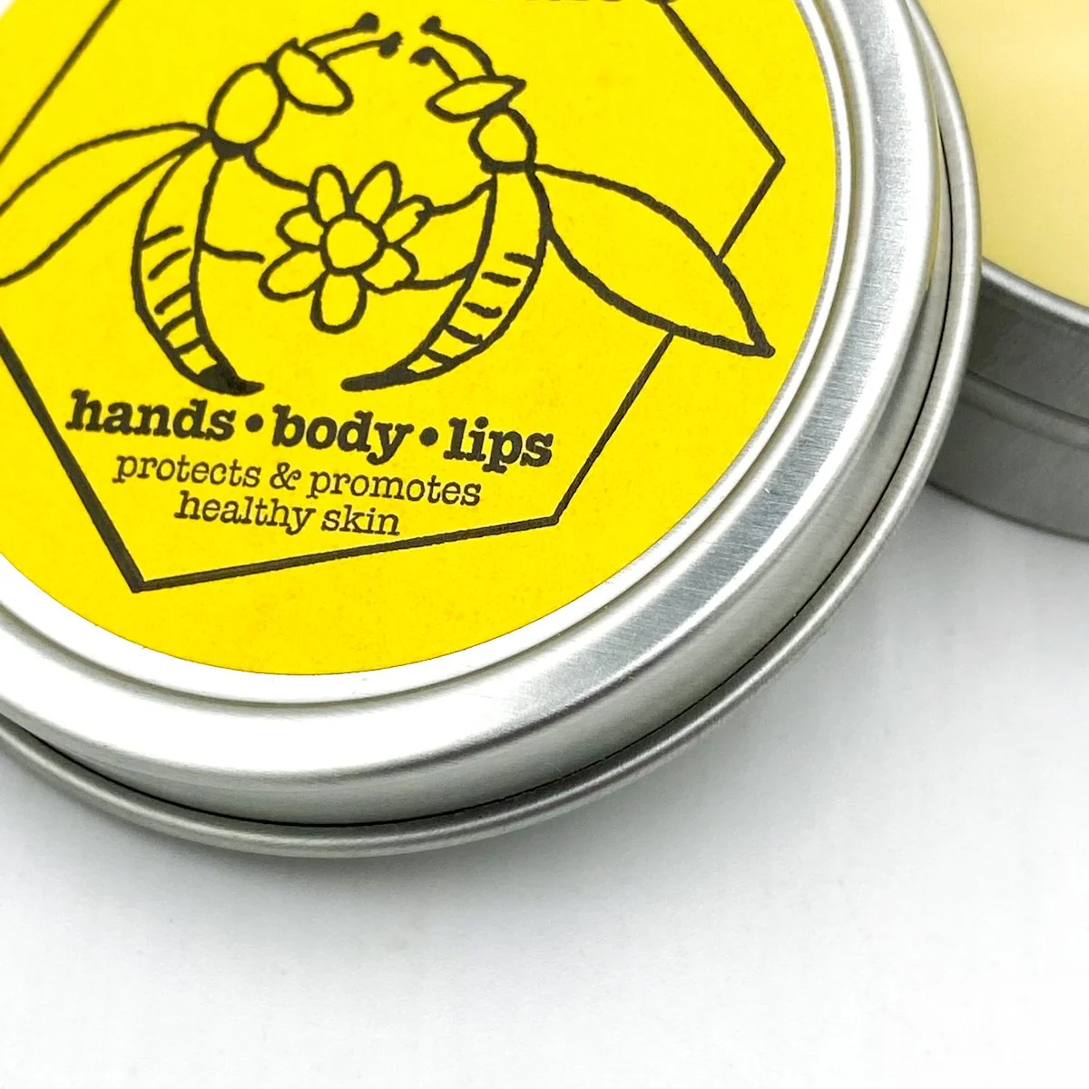 alysia-mazzella-beeswax-candles-new-york-usa-herbal-salve-hands-body-lips-2026-13.jpg
