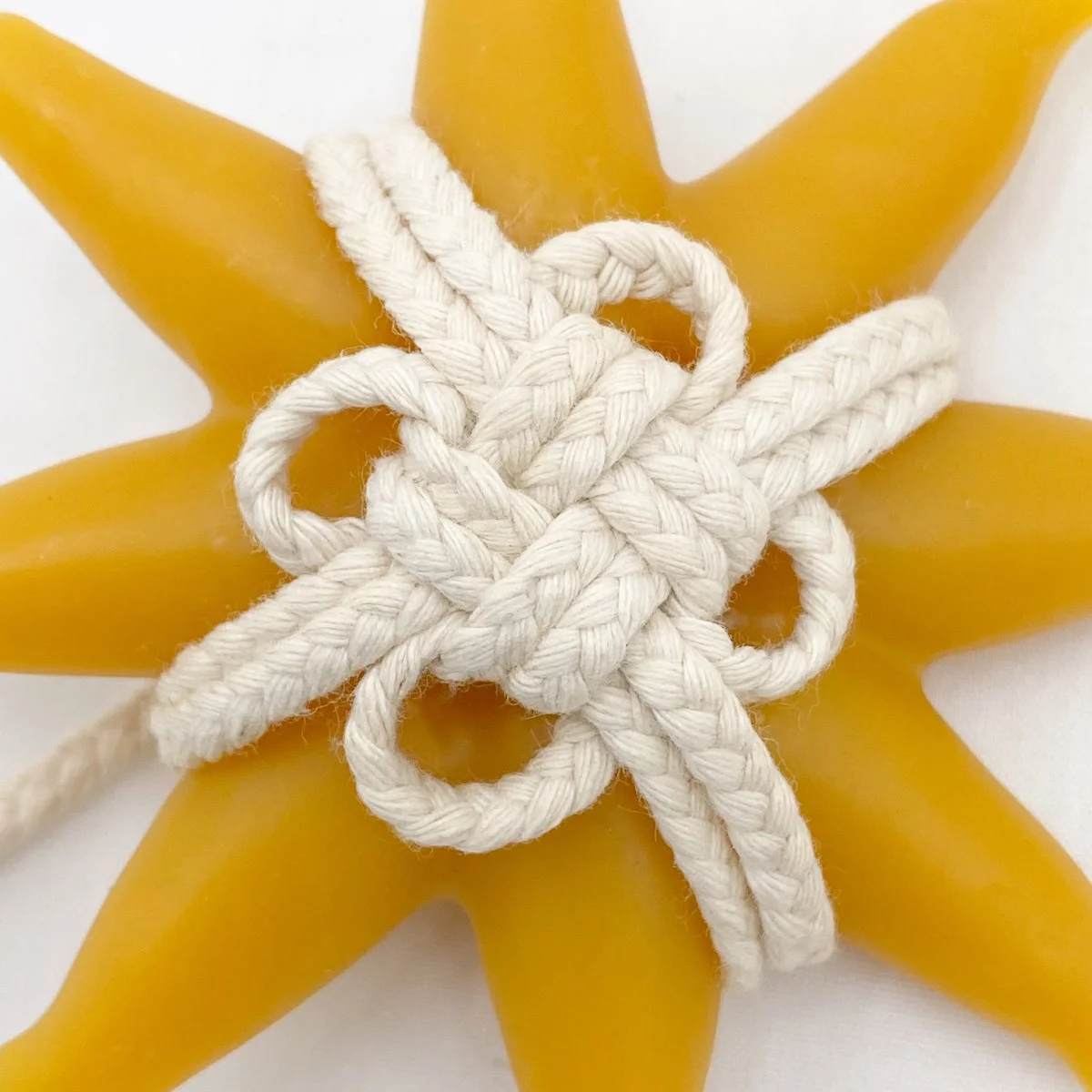 alysia-mazzella-beeswax-candles-new-york-usa-medicine-kit-meditation-custom-bag-2026-23.jpg
