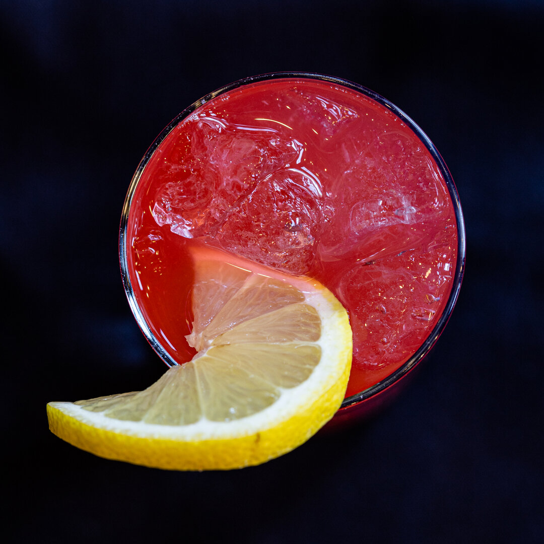 It may be just the perfect ending to your summer. It's a refreshing blend of raspberries and lemons with absolute citron and soda. ​​​​​​​​
​​​​​​​​
Reservations @ CarversUtah.com ​​​​​​​​
#dinein #steaks #carvers #sandy #Ut #supportlocal #steaksands