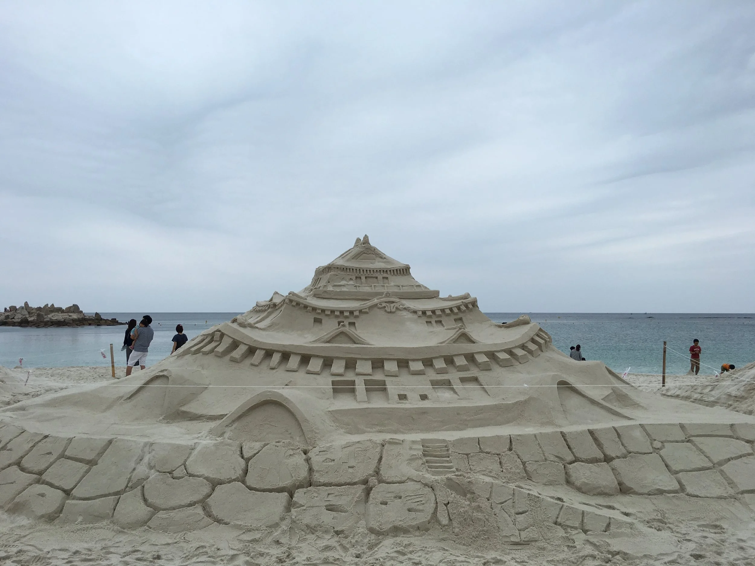  sandcastles in shirahama 