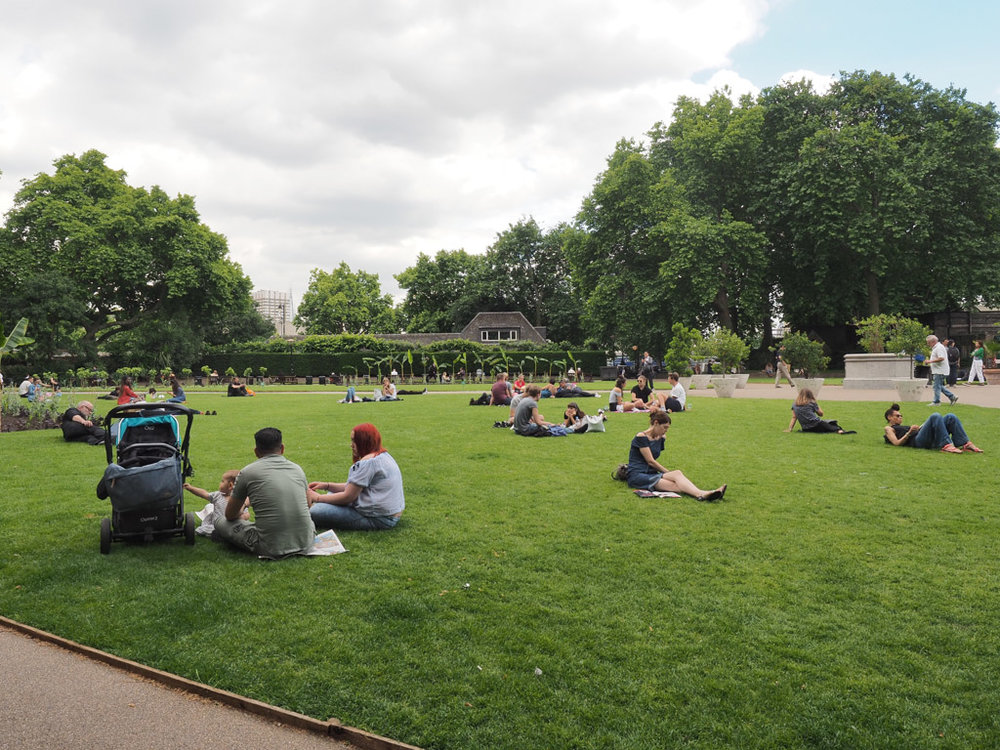  Londoners making full use of their parks. 