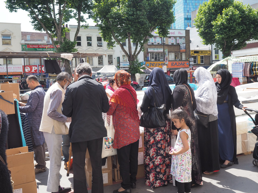  A market in Whitehall. 