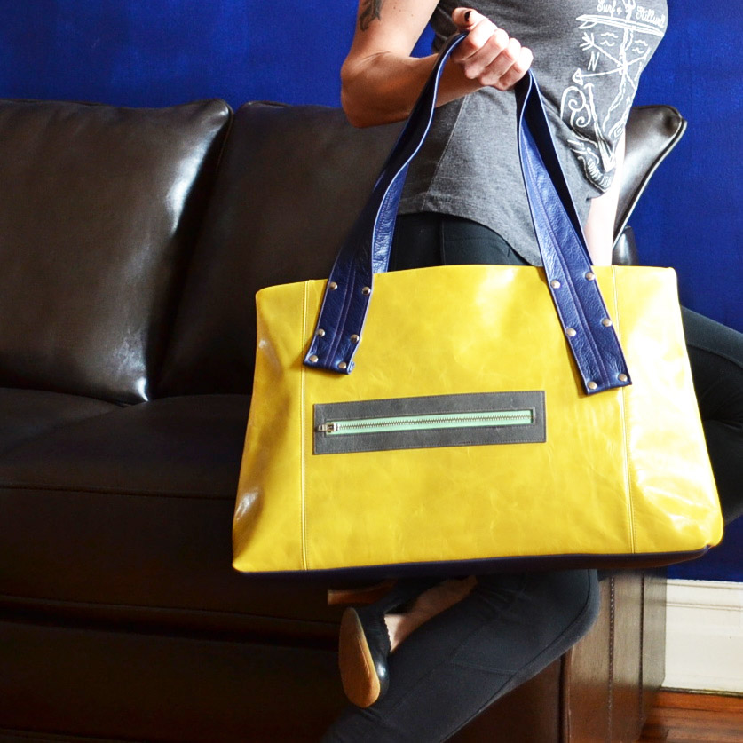 Lolafalk — The Sloane Waxed Canvas Messenger Bag - Custom Color Option