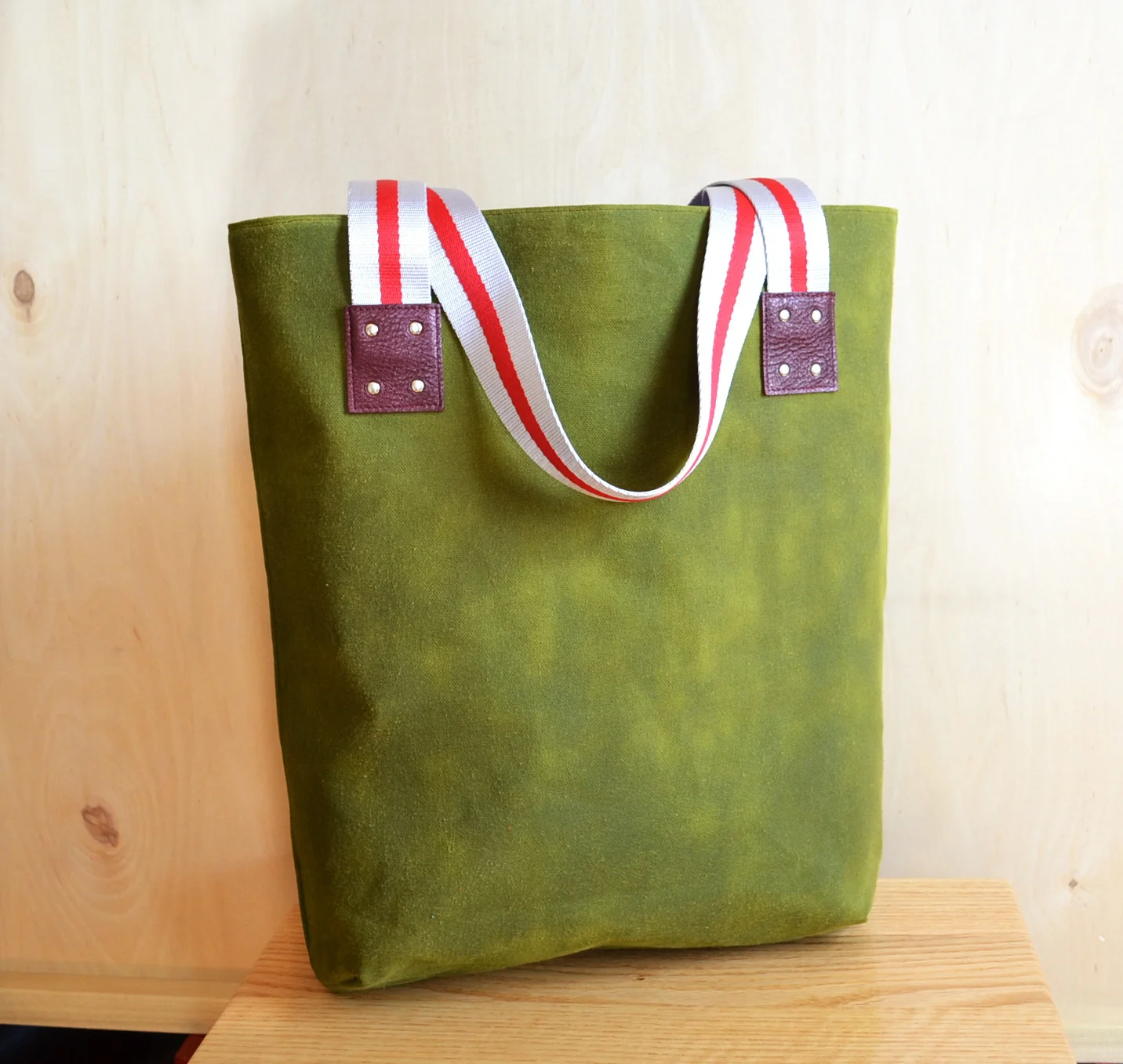 Moss green waxed canvas Market tote