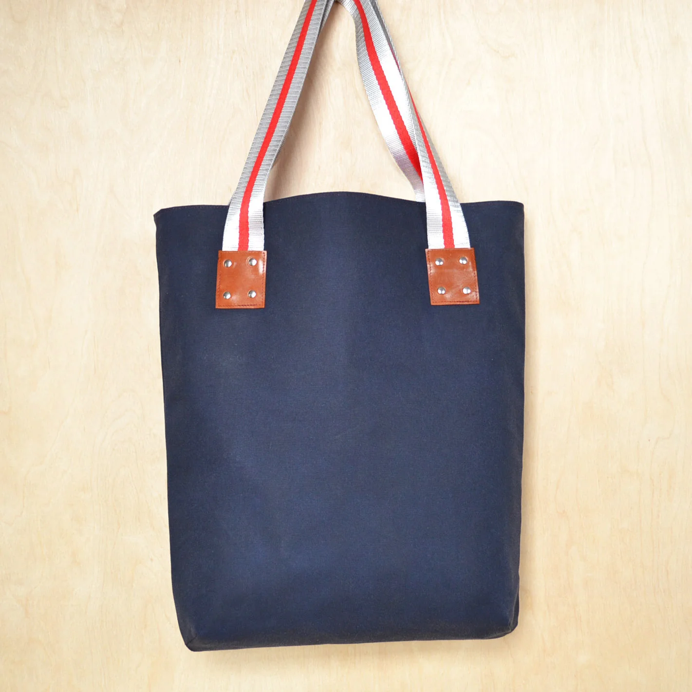 LF Market Tote in Navy Blue
