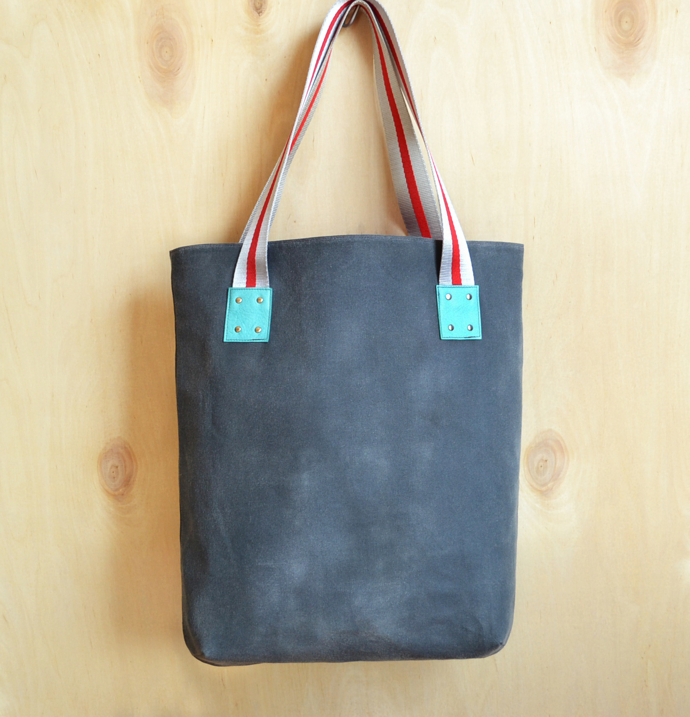 LF Market Tote in Stone