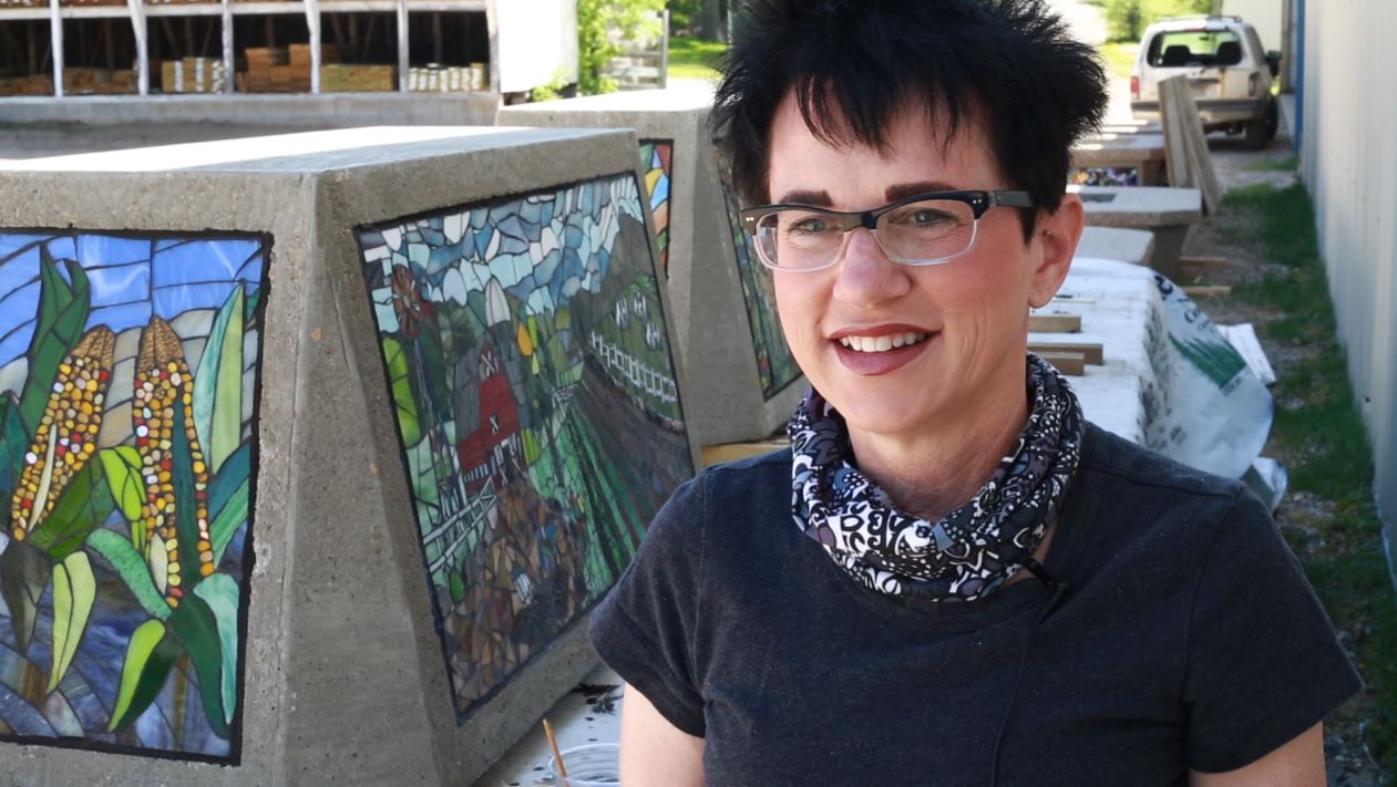 LRAC offers grants for artists at all career stages.