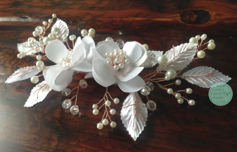 custom wedding accessories, custom hair accessories, bridal hair accessories, bridal hair comb, handmade wedding accessories, handmade bridal hair comb, bridal hair do's, bridal hair idea, bridal hair, wedding hair, wedding, handmade, flower hair comb, pearl hair comb, bidziu handmade, bidziu hand made