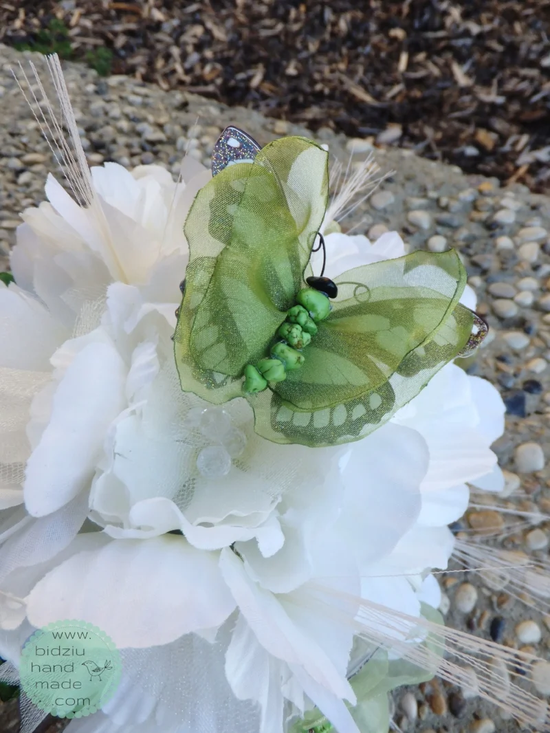 handmade faux flower bouquet, handmade silk flower bouquet, handmade fabric flower bouquet, custom made wedding bouquet, custom made wedding accessories, green and black wedding, bridesmaid accessories, wedding on a budget, thrifty wedding, bidziu handmade
