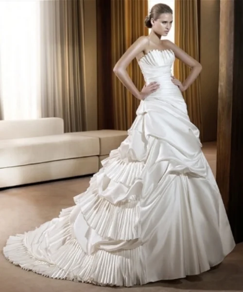 Pronovias, 2011 Bridal Gown Collection