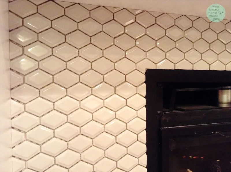 DIY built-in shelving unit, DIY built-ins, DIY built-ins around fireplace, DIY fireplace facelift, DIY basement reno, DIY basement project, DIY fireplace reno, build your own shelving unit, DIY custom made built in shelves, DIY custom built-ins, custom built-ins, DIY crown moulding installation, build your own shelves, fireplace facelift, fireplace renovation, bidziu handmade, bidziu hand made