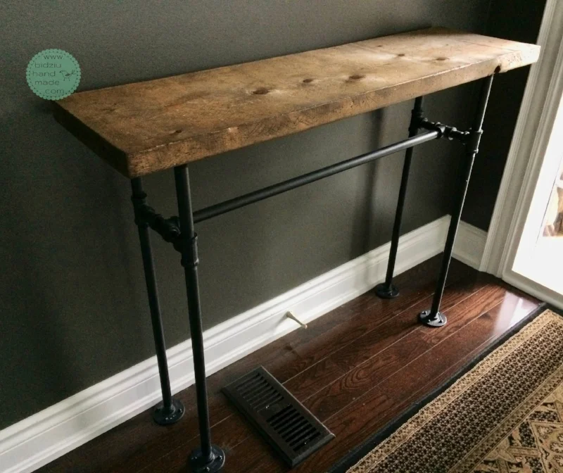 DIY industrial pipe table, DIY industrial pipe furniture, DIY pipe table, DIY modern console table, DIY modern table, DIY furniture, industrial pipe furniture, pipe table, DIY rustic furniture, DIY rustic table, DIY modern furniture, DIY rustic furniture, DIY pipe projects, DIY home reno, DIY home projects, DIY projects, unique accent table, bidziu handmade, bidziuhandmade
