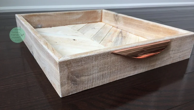 Wood trays, wood decorative trays, wooden trays, wooden decorative trays, rustic trays, rustic wood trays, rustic wooden trays, modern trays, modern wood trays, modern wooden trays, trendy trays, trendy wood trays, trendy wooden trays, wood projects, DIY wood trays, DIY wood projects, rustic home decor, modern home decor, trendy home decor, stained wood trays, painted wood trays, handmade wood trays, handmade trays, handmade wooden trays, rustic home accents, home accents, multi purpose trays multi use trays, bidziu handmade, bidziuhandmade
