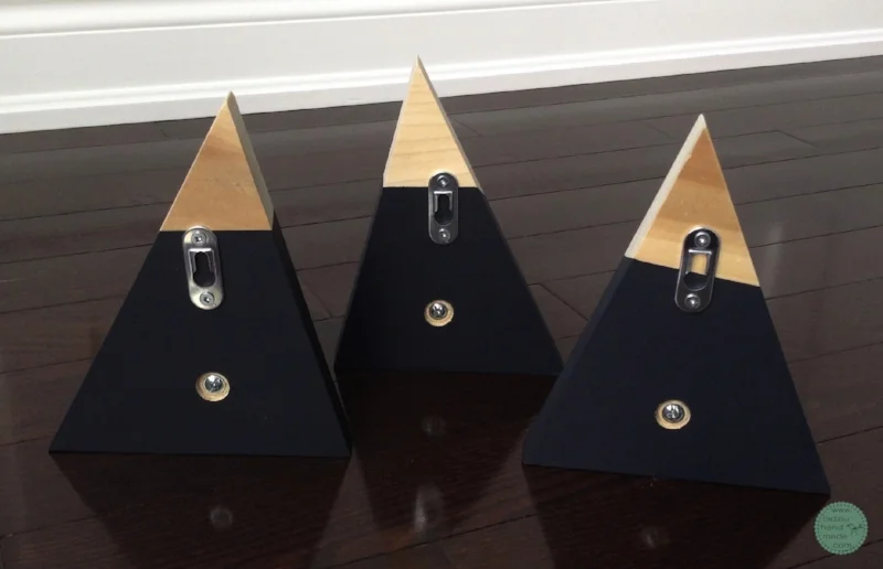 mountain shaped hooks, wooden hooks, DIY wooden hooks, storage solution, nursery decorating ideas, kid's room decorating ideas, playroom decorating ideas, woodland room theme, woodland nursery, woodland boy's room, outdoor themed room, boy's room decorating ideas, bedrooms for boys, hanging solution, organization solution, woodworking projects, DIY nursery, trendy nursery decor, trendy kid's room, home accessories, trendy home decor, modern home decor, mountains, outdoor, woodland, hiking, hanging solution, handmade, bidziuhandmade, bidziu handmade