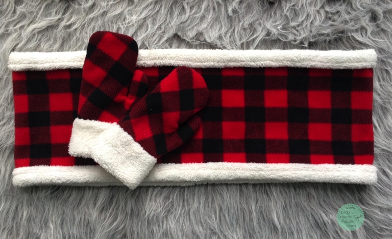 Buffalo plaid infinity scarf and mittens. — Bidziu | Handmade