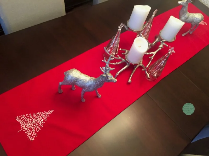 Christmas table, Christmas table decoration, red table runner, Christmas table runner, modern Christmas table runner, modern table runner, handmade table runner, red and white table runner, Christmas dining room, Christmas dining room decor, Holiday table runner, Holiday table, red Holiday table, red Holiday table runner, handmade sewing project, sewing project, Christmas sewing project, bidziuhandmade, bidziu handmade, custom made table runner