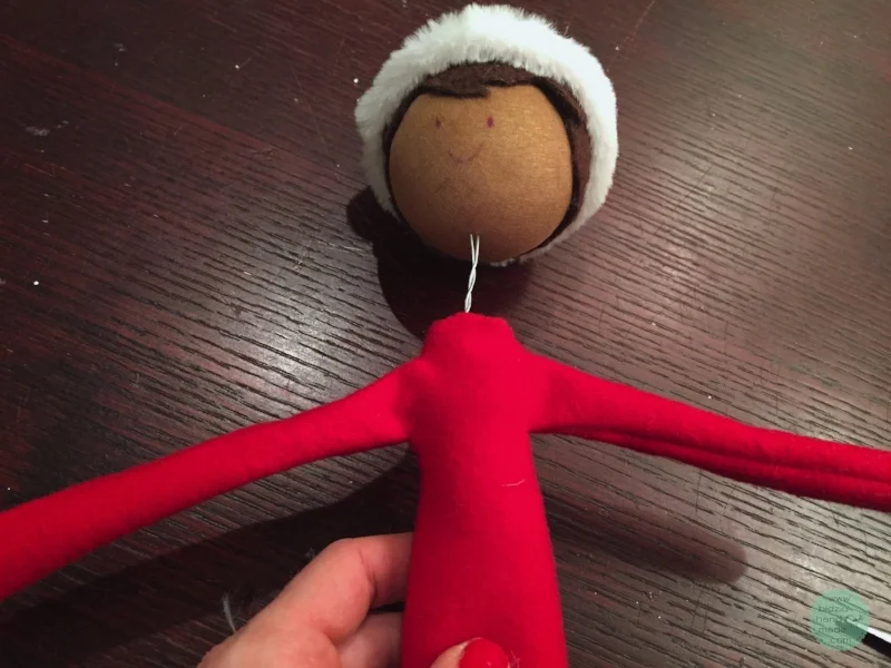 DIY elf on the shelf, handmade elf on the shelf, DIY instructions, elf on the shelf tradition, DIY tutorial elf on the shelf, Elfie, handmade Christmas, Christmas tradition, Christmas traditions for kids, kids' Christmas, things to do for kids at Christmas, holiday elf, DIY holiday elf, DIY red elf, things to do for kids during the holidays, sewing, sewing project, DIY sewing, crafting project, Christmas crafts, Christmas craft DIY, bidziu handmade bidziuhandmade