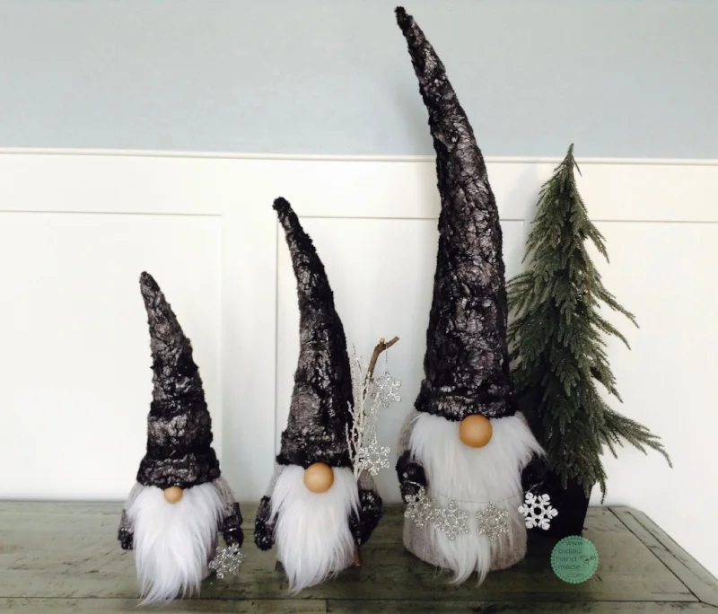 handmade gnomes, winter gnomes, Nordic gnomes, DIY gnomes, handmade Nordic gnomes, winter characters, winter santa, gnome santa, silver and white gnomes, rustic santa, handmade rustic santa, rustic Christmas decor, holiday gnomes, handmade gnome, winter gnome, holiday gnome, white and silver Christmas, white and silver holiday, white and silver Christmas decoration, krasnoludki, krasnoludki zimowe, bidziu handmade, bidziuhandmade