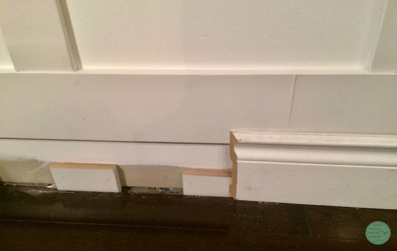 DIY wainscoting, modern wainscoting, modern wall decor, modern home, DIY home, DIY home projects, DIY home renovation projects, DIY projects, home renovation, home renovation project, modernizing your home, DIY modern home decor, modern home decor, handy woman projects, home projects, cool home projects, must-have home projects, wood working projects, dining room wainscoting, wainscoting in dining room, rectangular wainscoting, simple wainscoting, modern dining room, modern dining room decor, dining room decor, white wainscoting, wainscoting ideas, wainscoting in the home, how to wainscoting, wainscoting tutorial, wainscoting DIY tutorial, how to create drama in a room, dramatic dining room, bright and airy dining room, bidziu handmade, bidziuhandmade