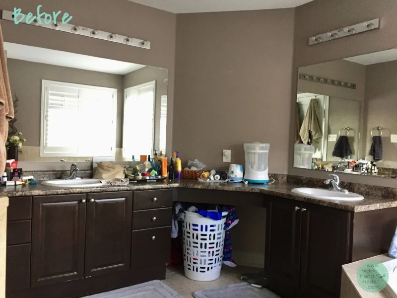 DIY bathroom, bathroom update, how to update outdated bathroom, bathroom renovation, DIY bathroom update, master ensuite update, master ensuite renovation, modernizing a bathroom, bathroom paint colours, turquoise bathroom, turquoise and beige bathroom, turquoise and gray bathroom, turquoise and grey bathroom, beige and turquoise bathroom, grey bathroom, gray bathroom, DIY bathroom update, cheap bathroom update, thrifty bathroom, how to make a bathroom modern, modern bathroom decor, modern bathroom decoration, bathroom decor, modern home, how to update bathroom to sell a house, selling a house, how to prepare a house for sale, how to prepare a home for sale, how to paint bathroom cabinets, how to paint cabinets, how to update a vanity light, vanity light update, vanity light upcycling, upcycled vanity light, modernized bathroom light, bathroom light DIY, vanity light DIY, bathroom before and after, bidziu handmade, bidziuhandmade