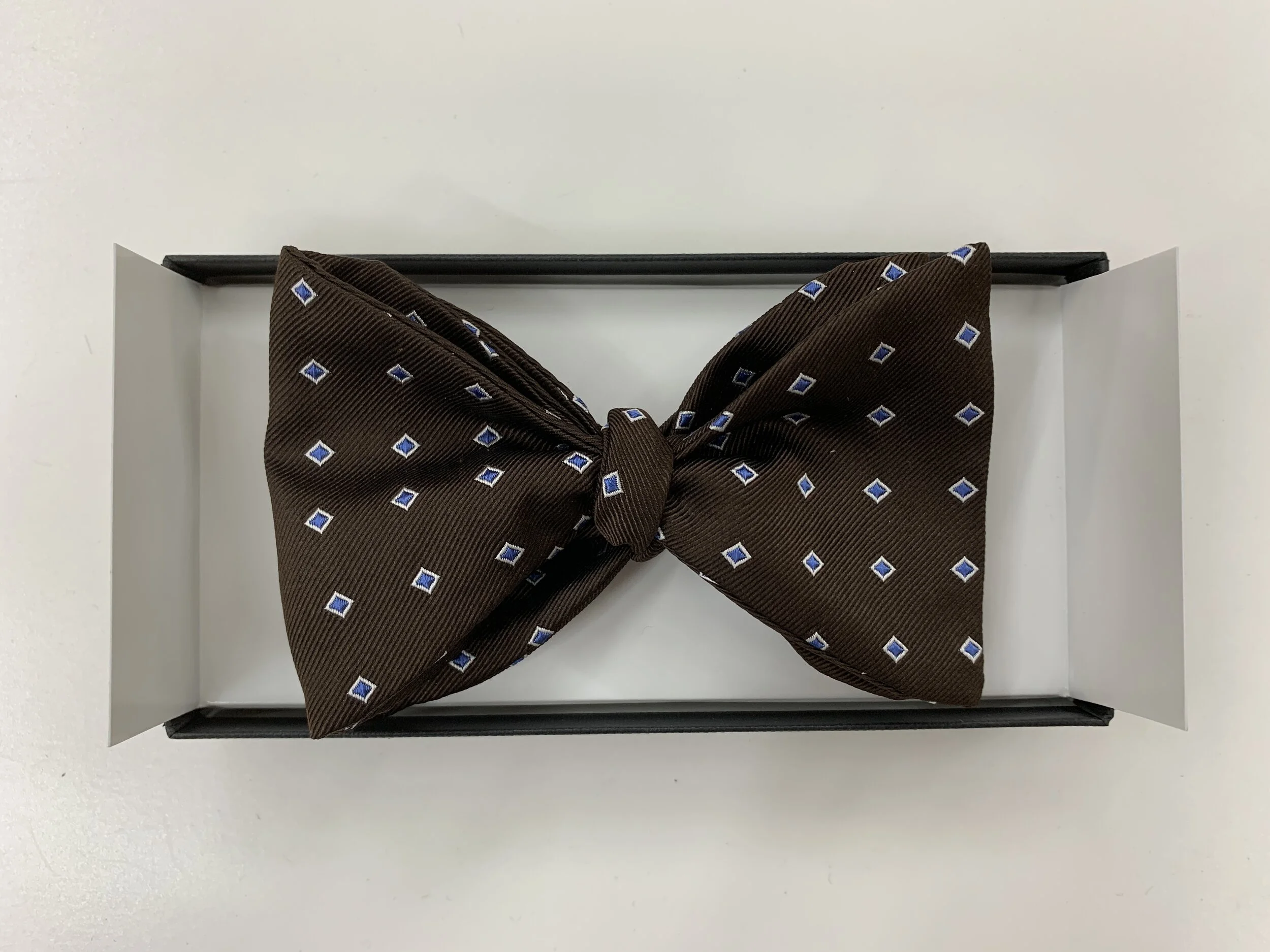 2B1982BC-FE97-4E64-BB08-62A0075C71CE