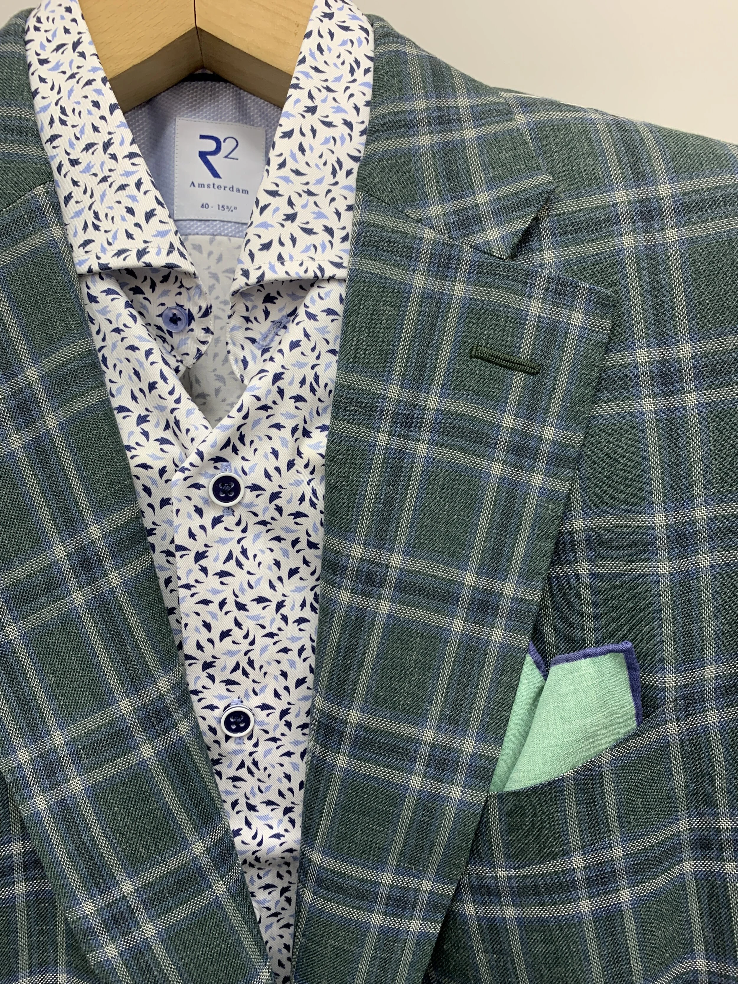 5EB366BC-CADF-47F2-BE7E-FB9C014C8C3C