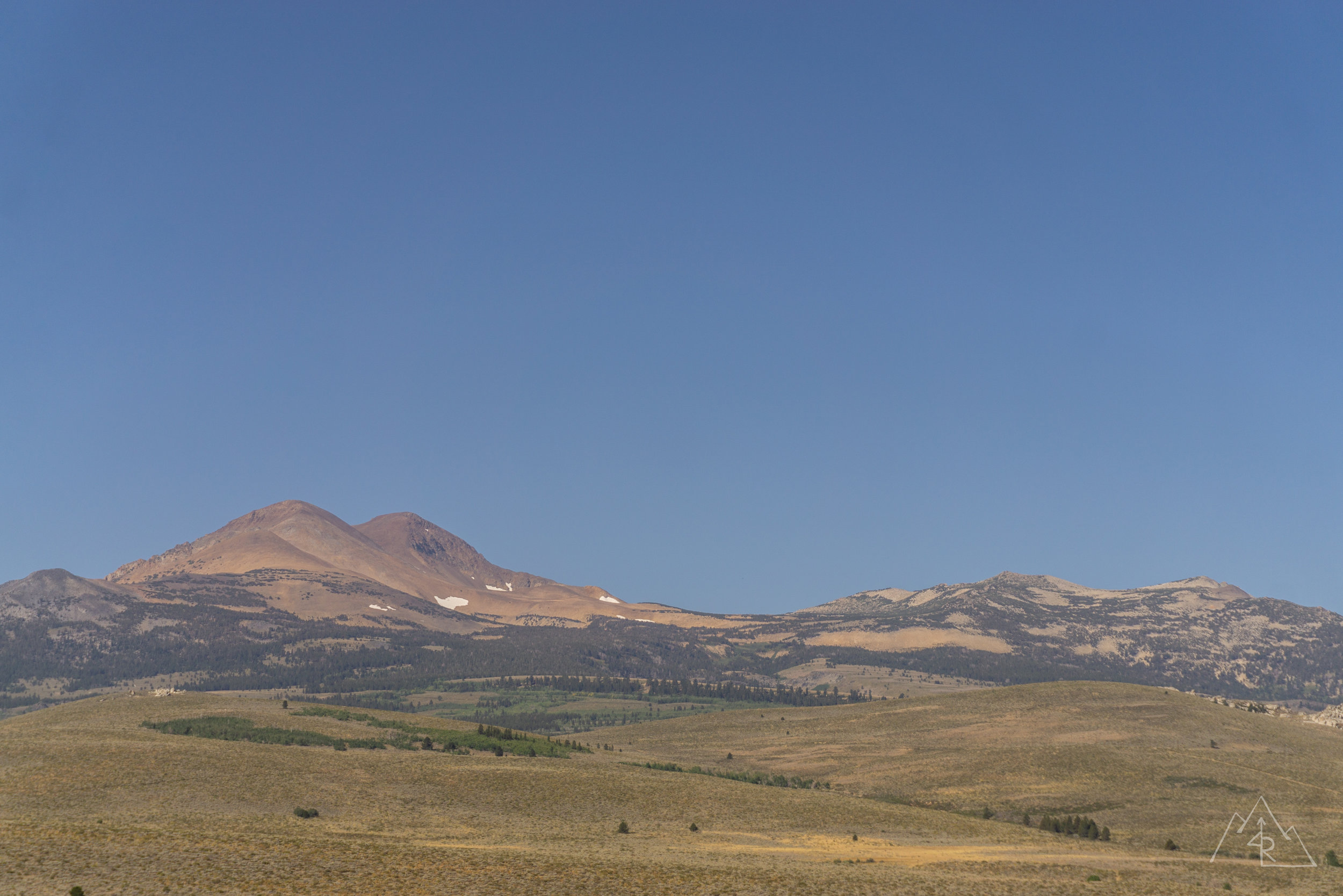  Seeing old campsites from a distance. 