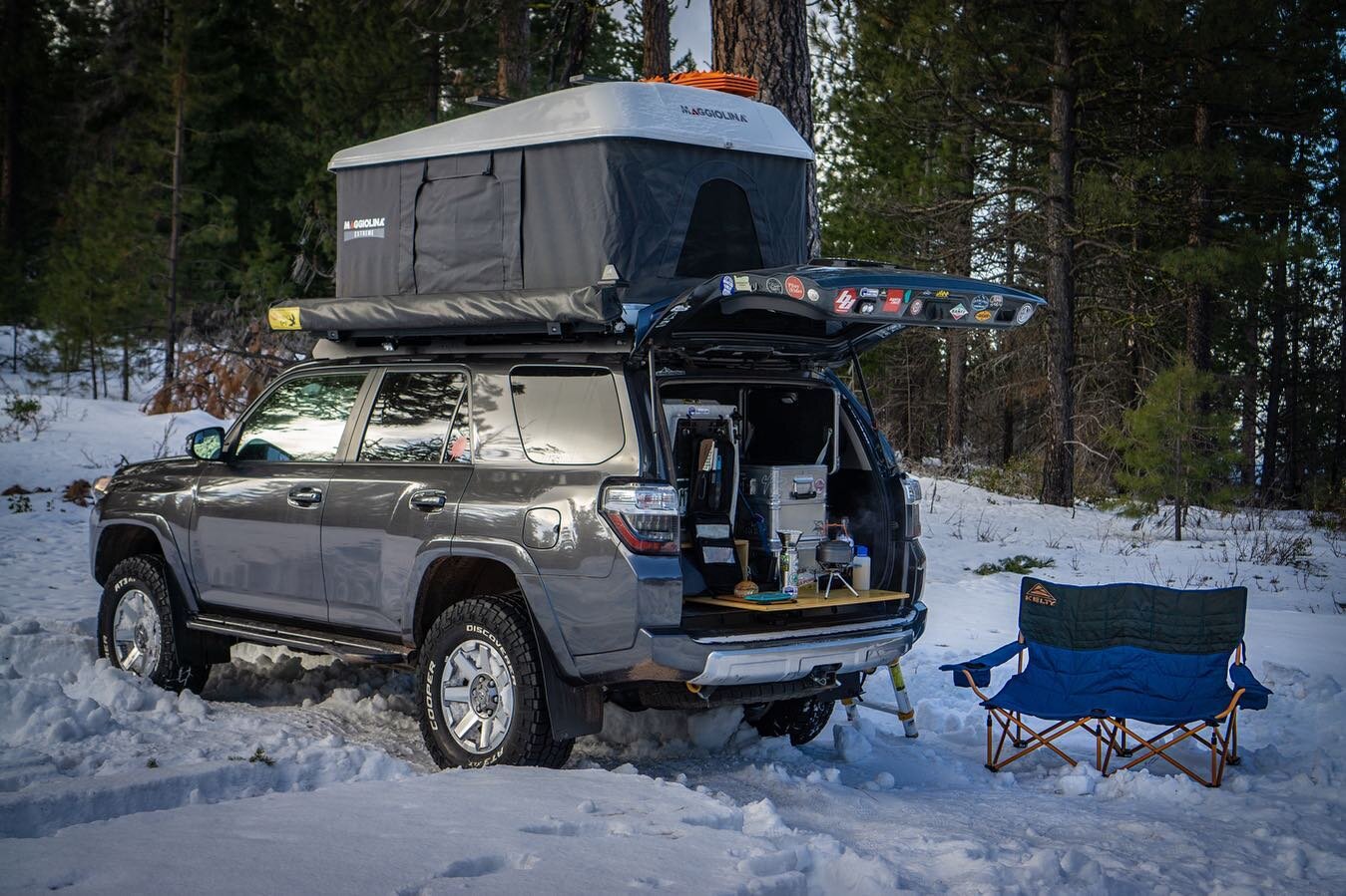 First time I&rsquo;ve popped the @autohome_official this year and I found a pair of gloves I thought I lost! The 2021 camping season is off to a good start here in Oregon, and it&rsquo;s going to be epic. . . 
Deschutes National Forest, OR
March &lsq