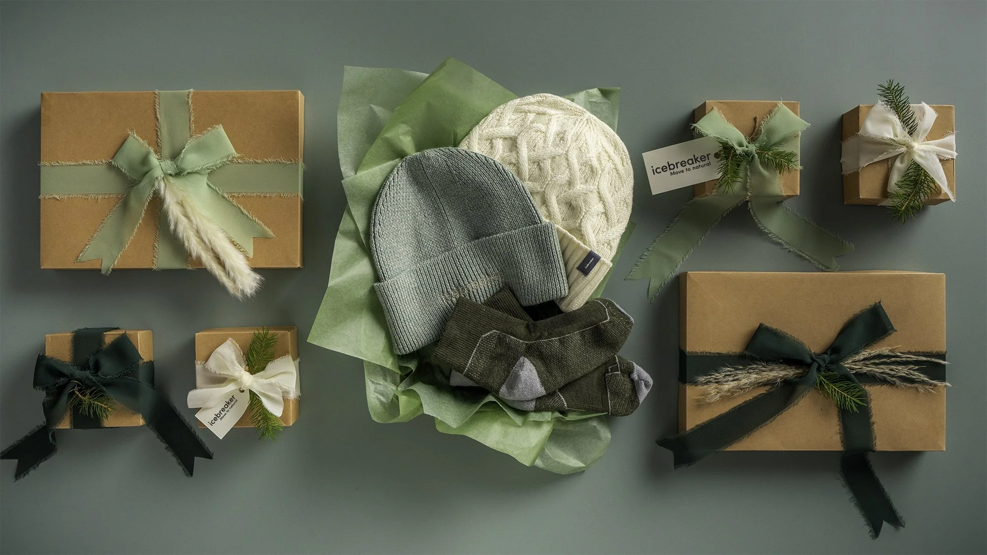 FW24_IB_Gifting_presents_WebBanner_Horiz.jpg
