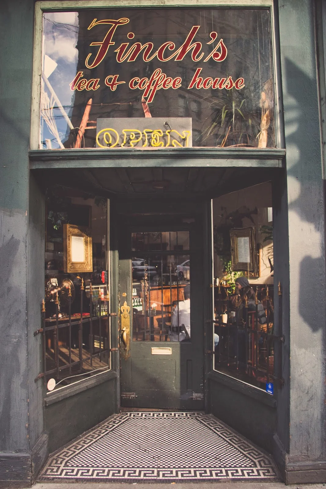 Exploring Vancouver: Finch's Tea and Coffee House