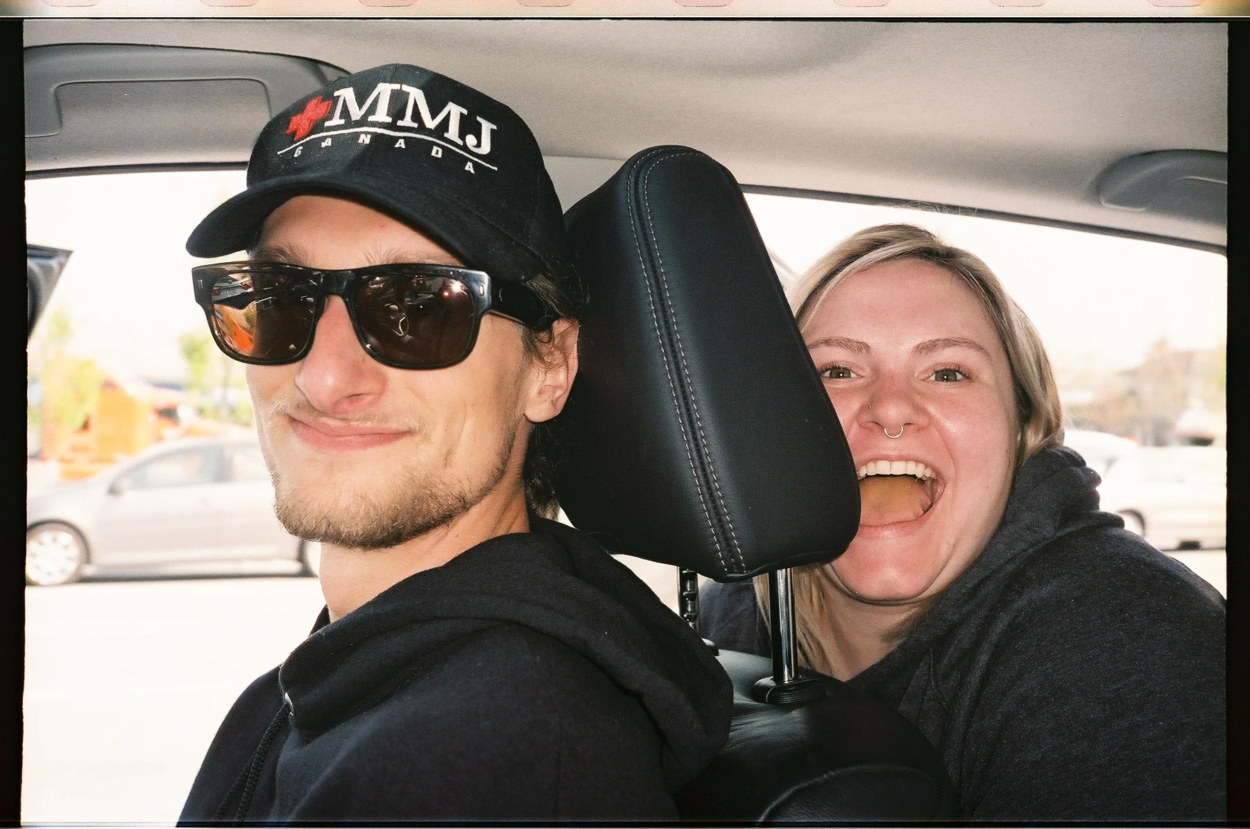 Jules and Ali just before leaving on the ferry.