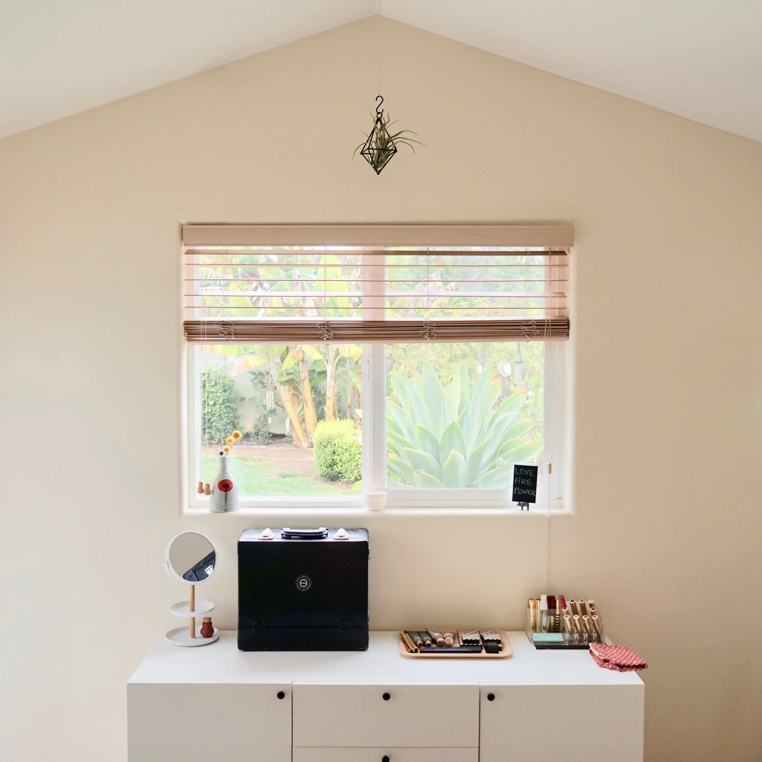 circle_studio_no lamp.jpg