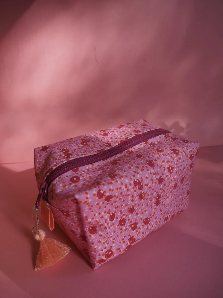 GOST_Ellen Rosalie Gunner_Pink Speckled Sands Make-up bag.jpg