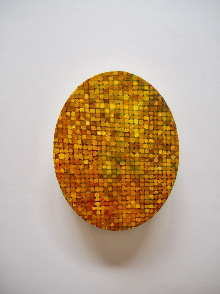 GOST_Naomi Zouwer_glomesh_small oval.jpg