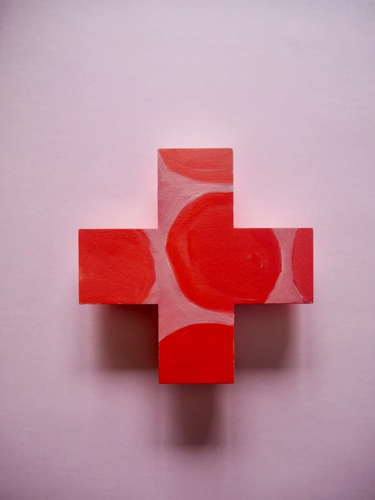 GOST_Naomi Zouwer_Pink Marimekko_cross.jpg